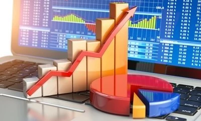A trader analyzing a technology trading plan on a software program displayed on a monitor. Expertly designed diagram for efficient trading strategies.