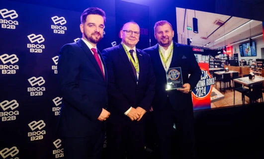 Forum PETROTREND 2025: silny głos ekspercki Grupy UNIMOT oraz nagroda dla AVIA