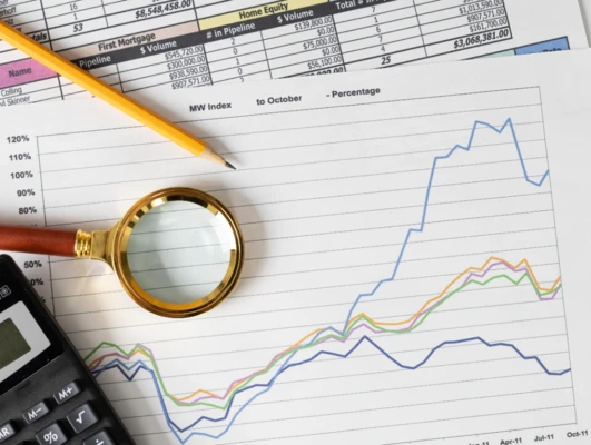 Diagram przyborów biurowych z planem dokumentu pisowni w języku polskim. Zawiera 8-cyfrowy instrument biurowy oraz dane dotyczące przeszłości, teraźniejszości, przyszłości i ważnych informacji.